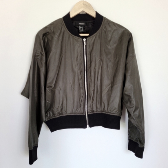 Forever 21 satin varsity jacket size small - Picture 8 of 12